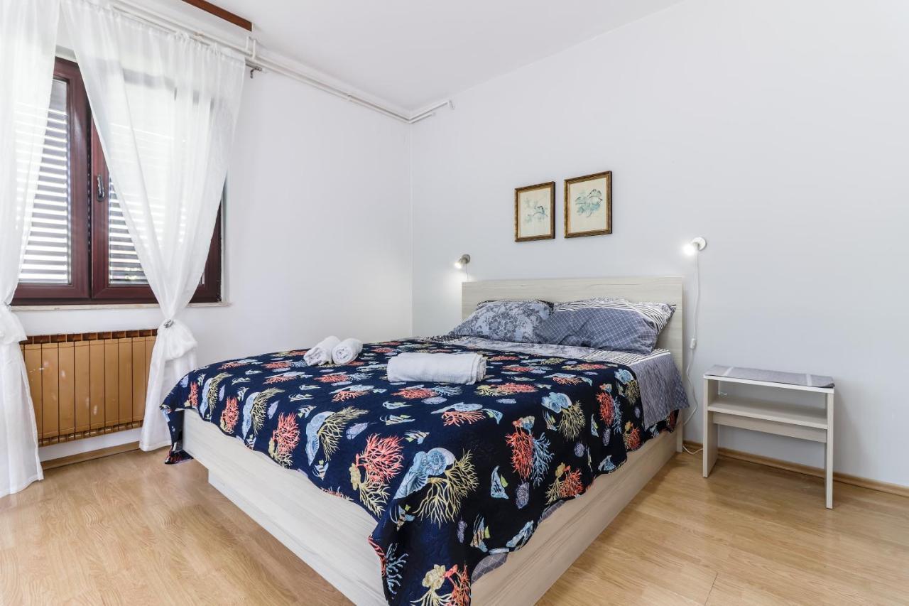 Guest house Vera Savic 3*