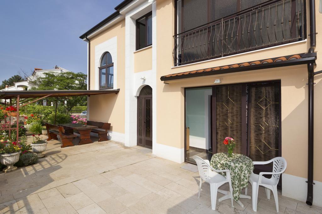 Guest house Vera Savic 3*